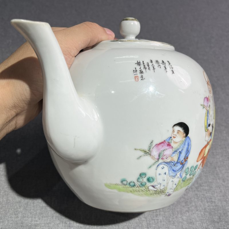 民国粉彩人物诗文茶壶 - 图6