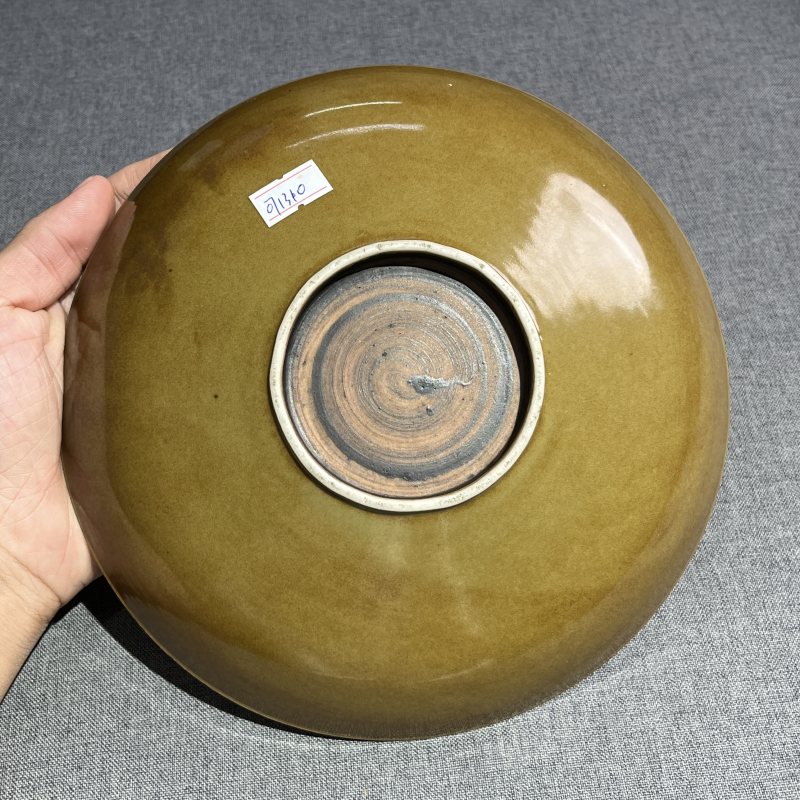 清康熙祭蓝暗刻花卉纹盘 - 图7