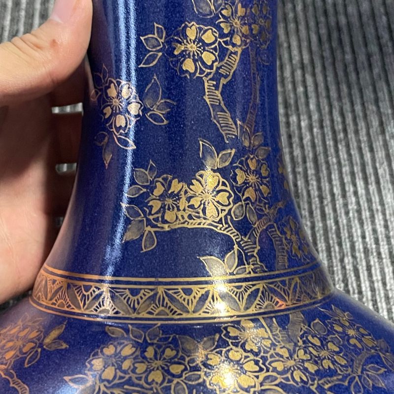 清光绪 霁蓝描金花鸟纹赏瓶 - 图8