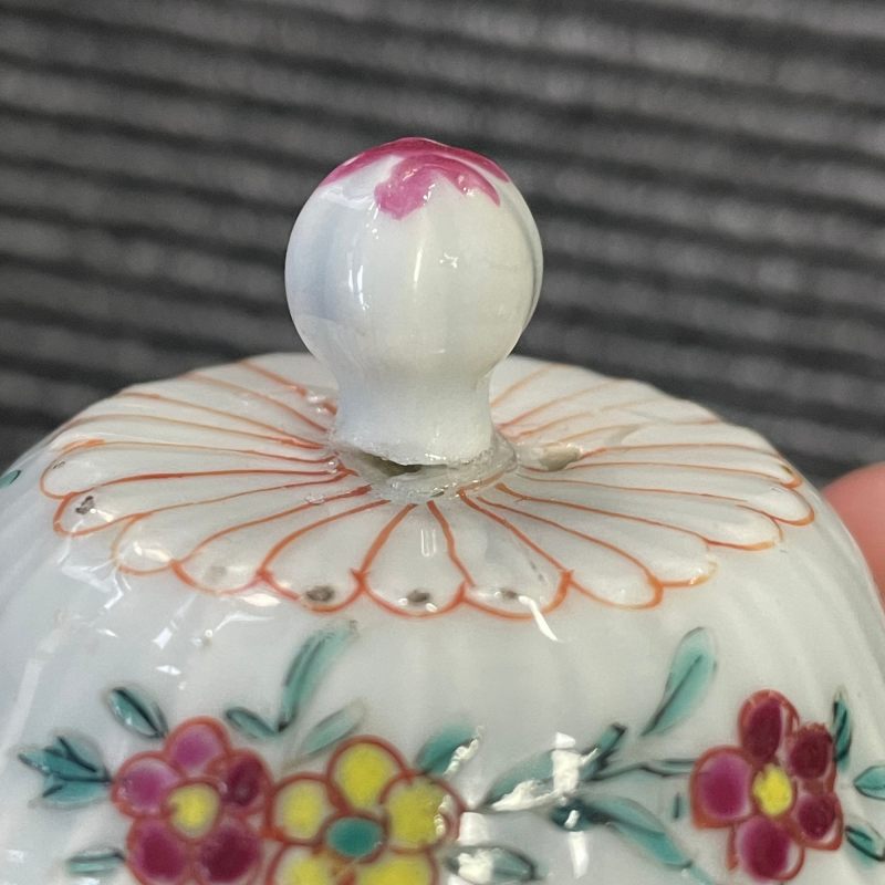 清雍正 粉彩菊花纹茶壶 - 图17