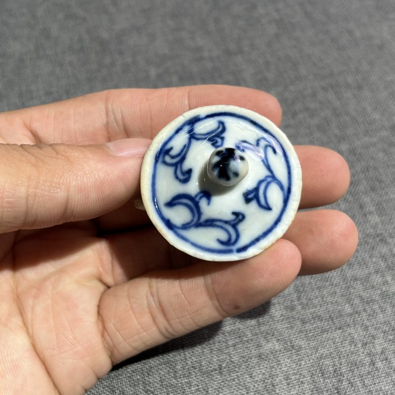 清中期青花冰梅茶壶 - 图5