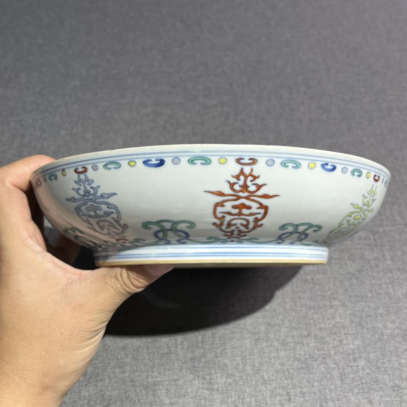 清乾隆斗彩寿字纹盘 - 图6