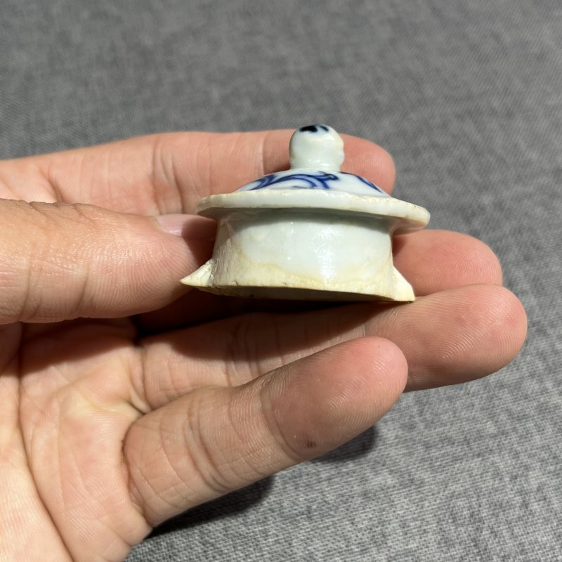 清中期青花冰梅茶壶 - 图6