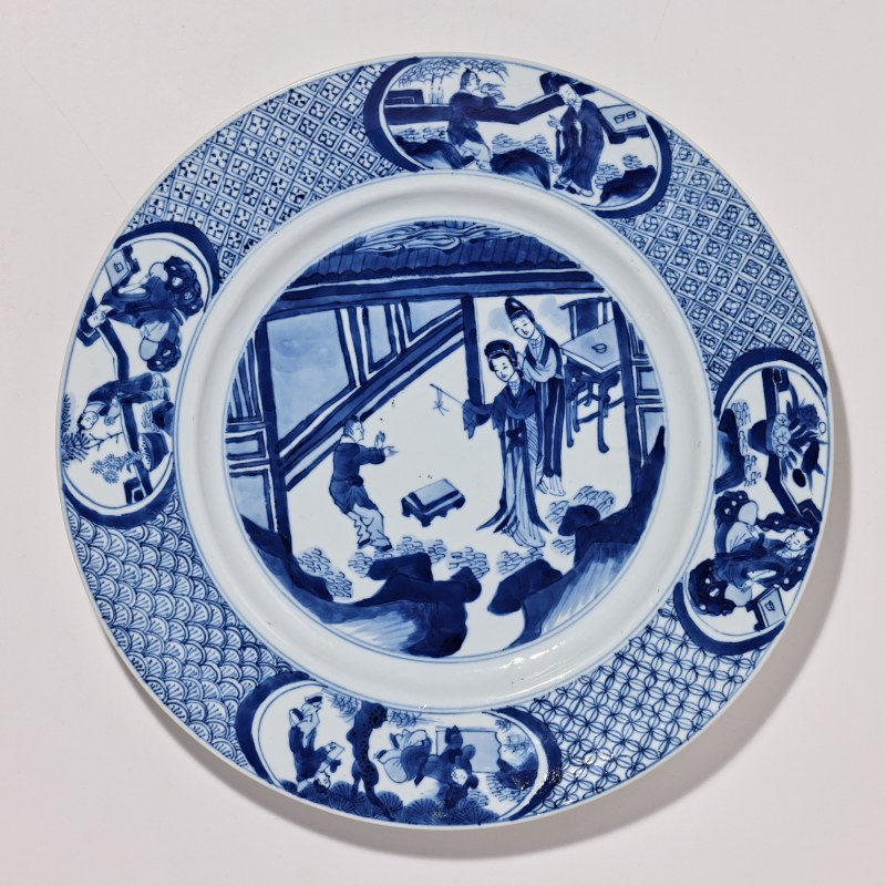 清康熙 青花仕女图盘
