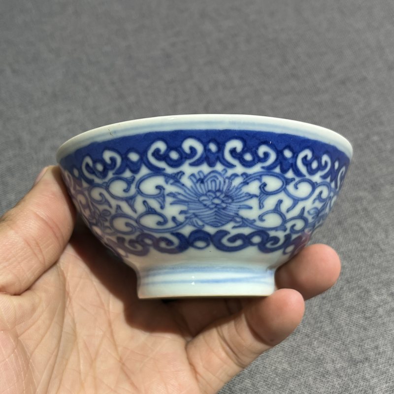 清中期青花缠枝莲纹茶圆一对 - 图10