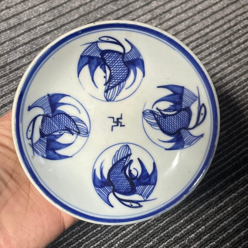 清 青花缠枝莲纹、团凤纹盘两只 - 图4