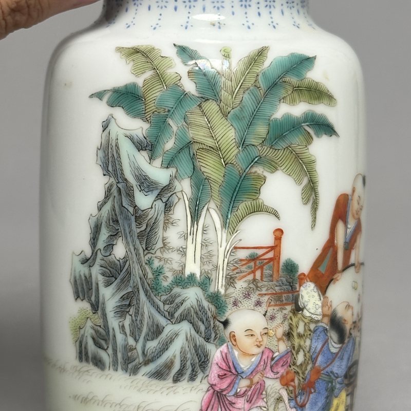 民国 粉彩婴戏图灯笼瓶 - 图5