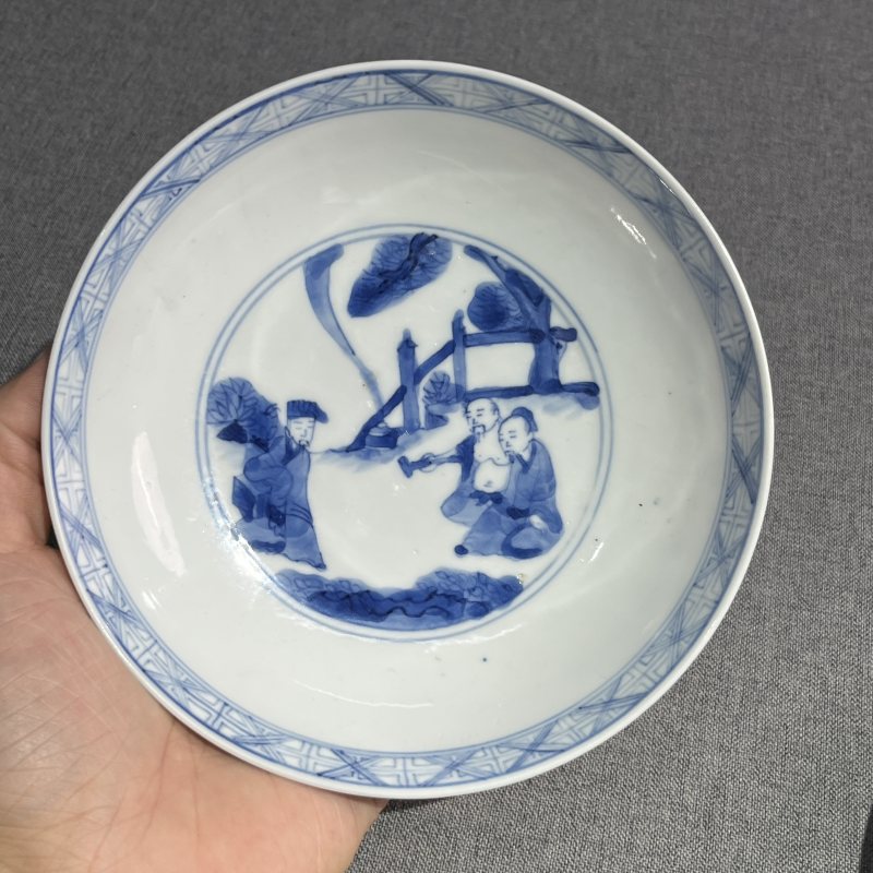 清康熙青花人物盘一对 - 图5