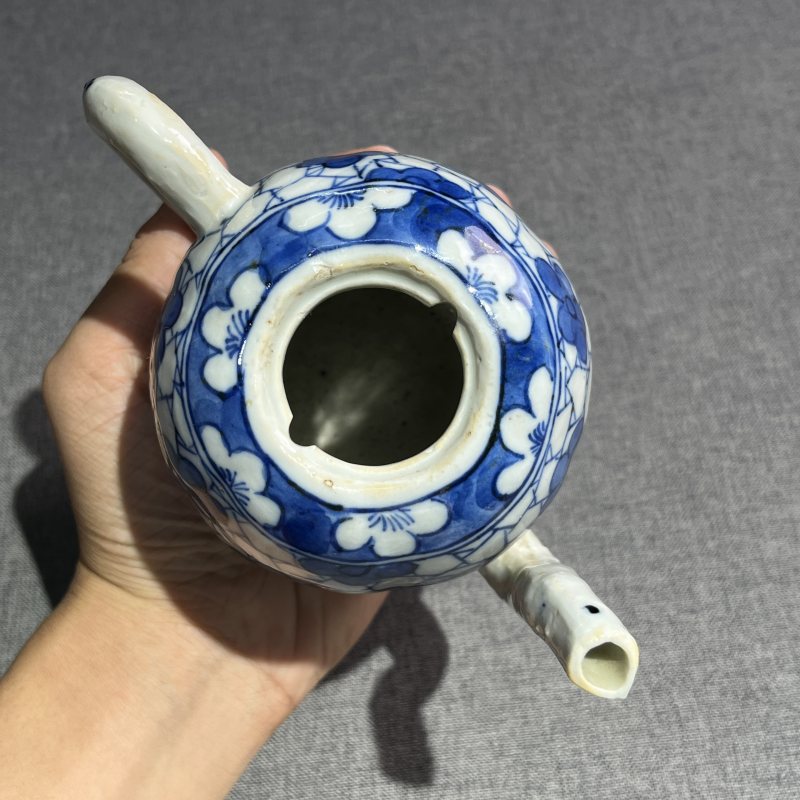 清中期青花冰梅茶壶 - 图11