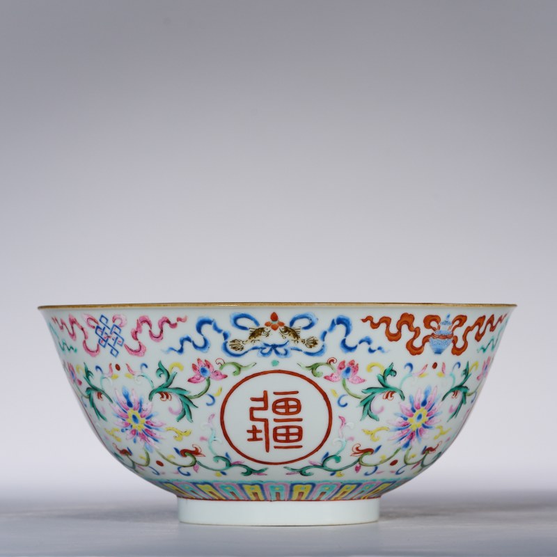 清嘉庆 粉彩缠枝花卉万寿无疆纹碗 - 图4