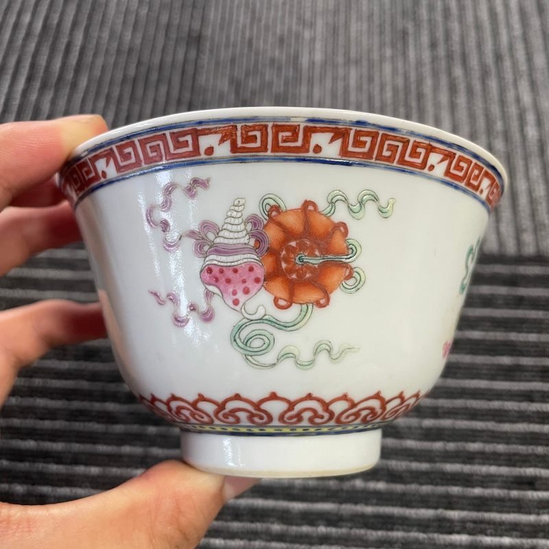 清 粉彩八吉祥纹碗 - 图10