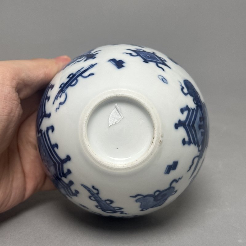 清中期 青花清供博古图小卷缸 - 图7