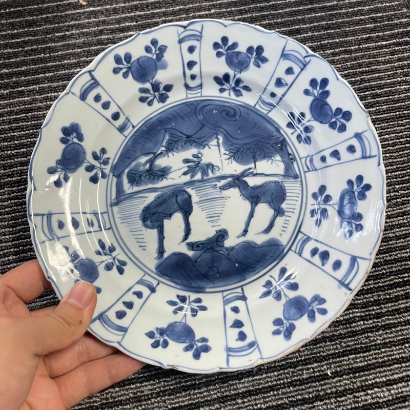 明晚期 青花松鹿纹盘两只 - 图6