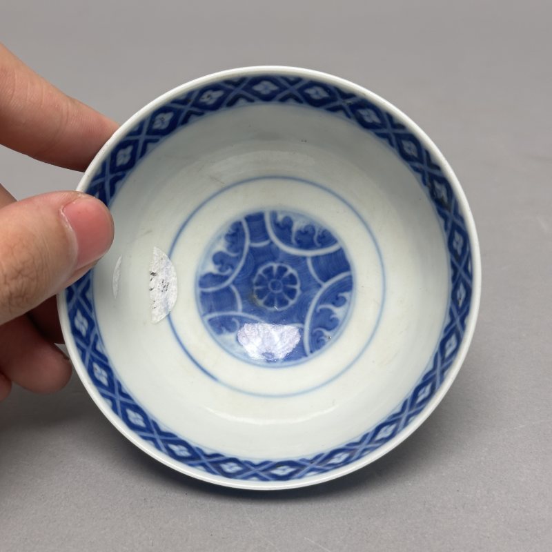 清光绪 青花缠枝莲纹杯一对 - 图4