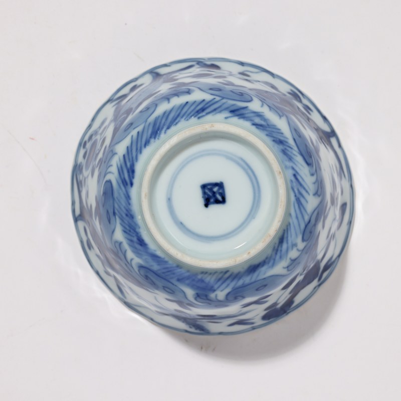 清康熙 青花鱼藻纹花口杯 - 图6