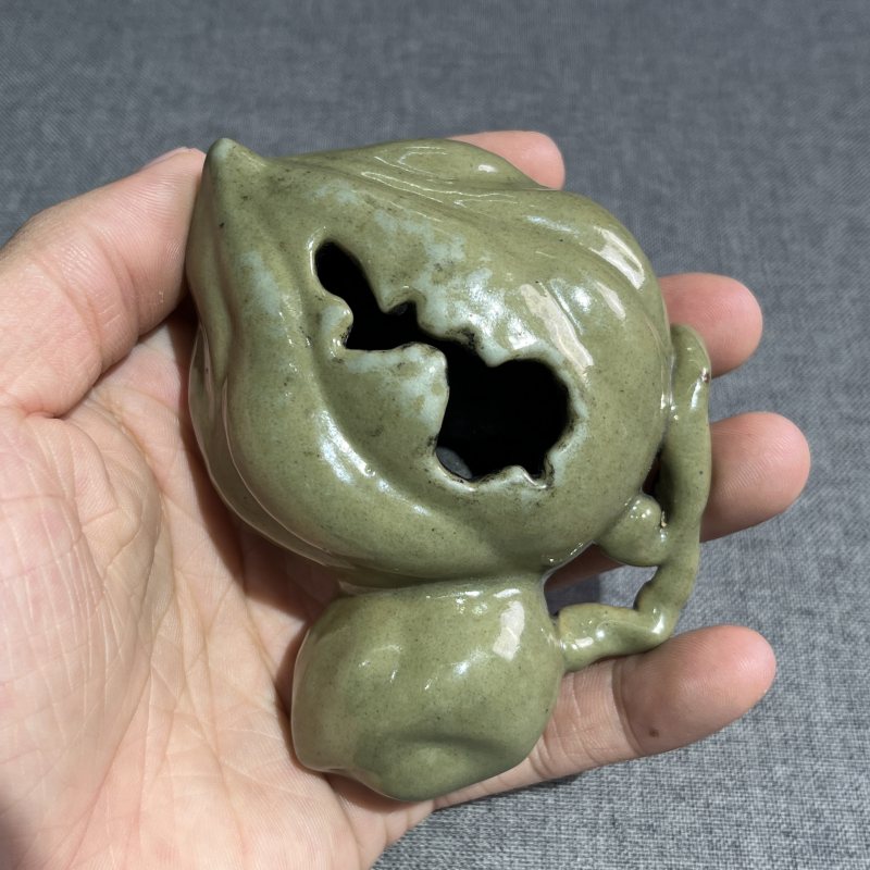 清青釉桃型洗 - 图5