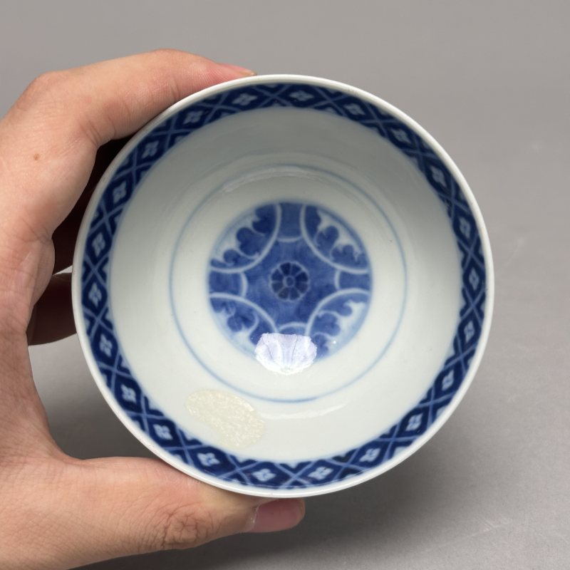 清光绪 青花缠枝莲纹杯一对 - 图10