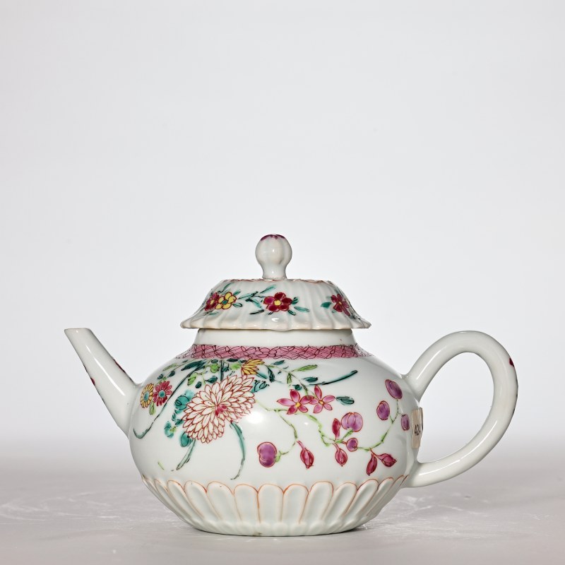 清雍正 粉彩菊花纹茶壶 - 图1