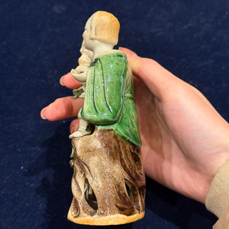 清 素三彩和合二仙瓷塑 - 图11