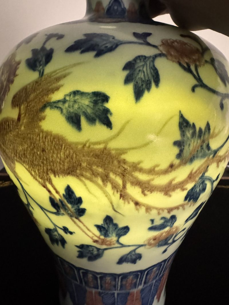 清雍正 青花釉里红凤穿牡丹纹梅瓶 - 图4