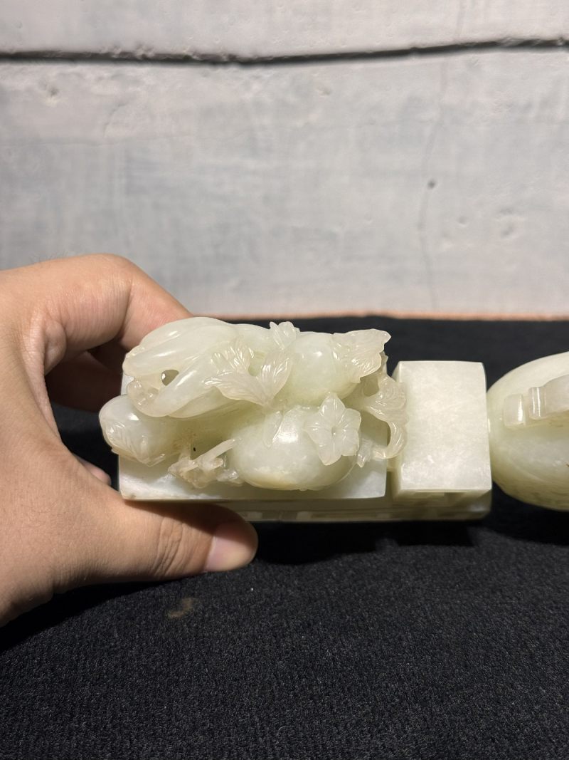 清乾隆 白玉整雕福寿平安摆件 - 图5