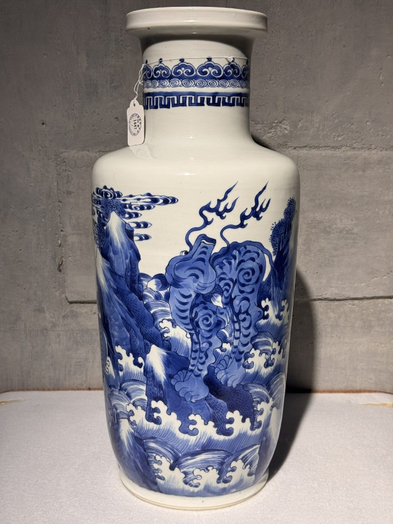 清康熙 青花海水江崖麒麟图棒槌瓶 - 图5