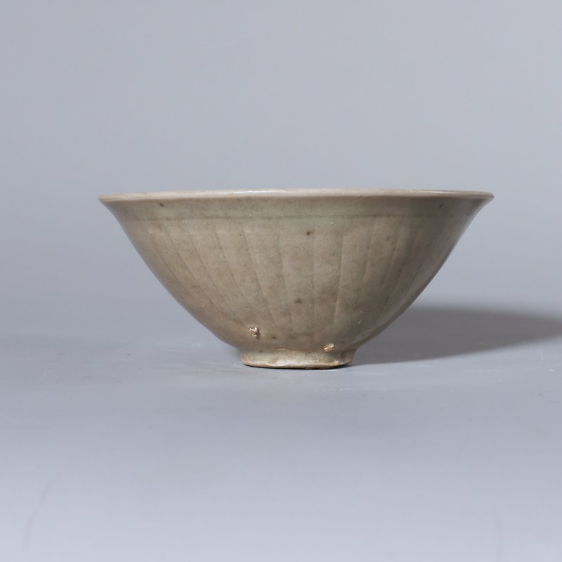 明代 青釉菊纹盏 - 图2