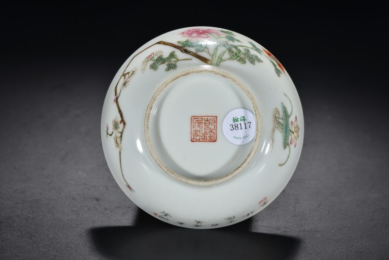 清 粉彩花卉诗文墩式小杯 - 图6