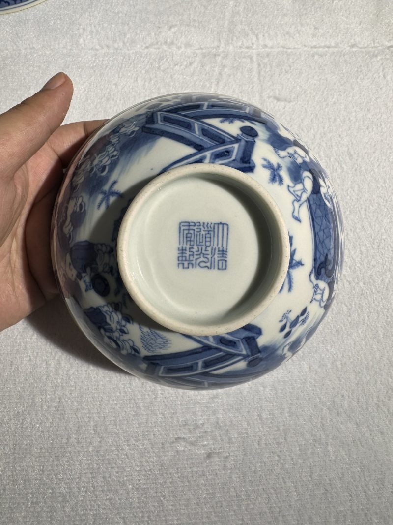 清道光 青花婴戏图碗 - 图2