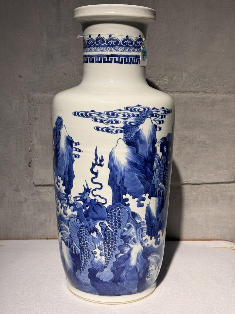 清康熙 青花海水江崖麒麟图棒槌瓶 - 图6