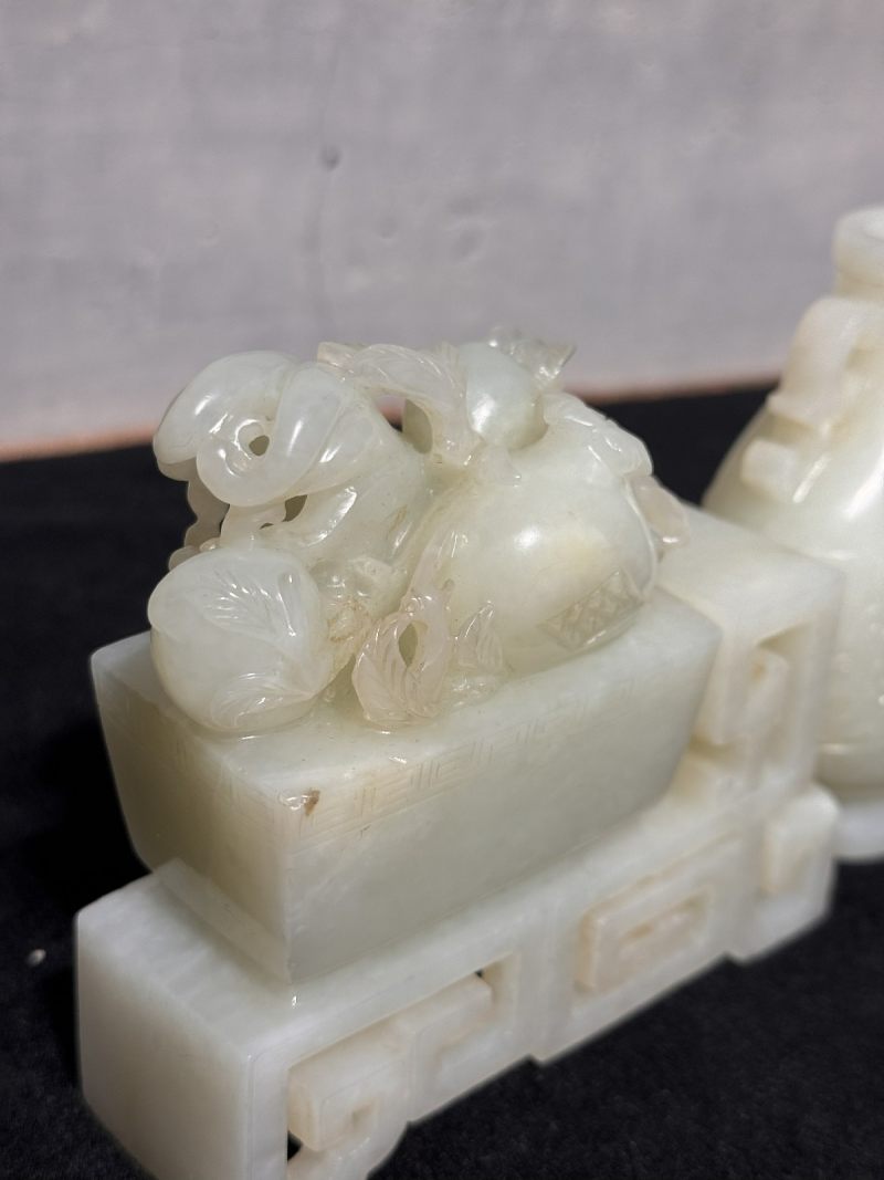 清乾隆 白玉整雕福寿平安摆件 - 图7