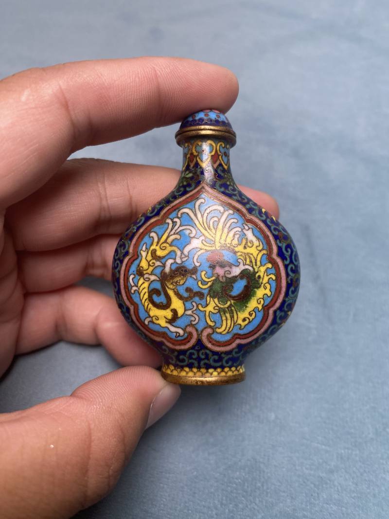 清晚期 掐丝珐琅龙凤纹、花虫纹烟壶（一组两件） - 图29