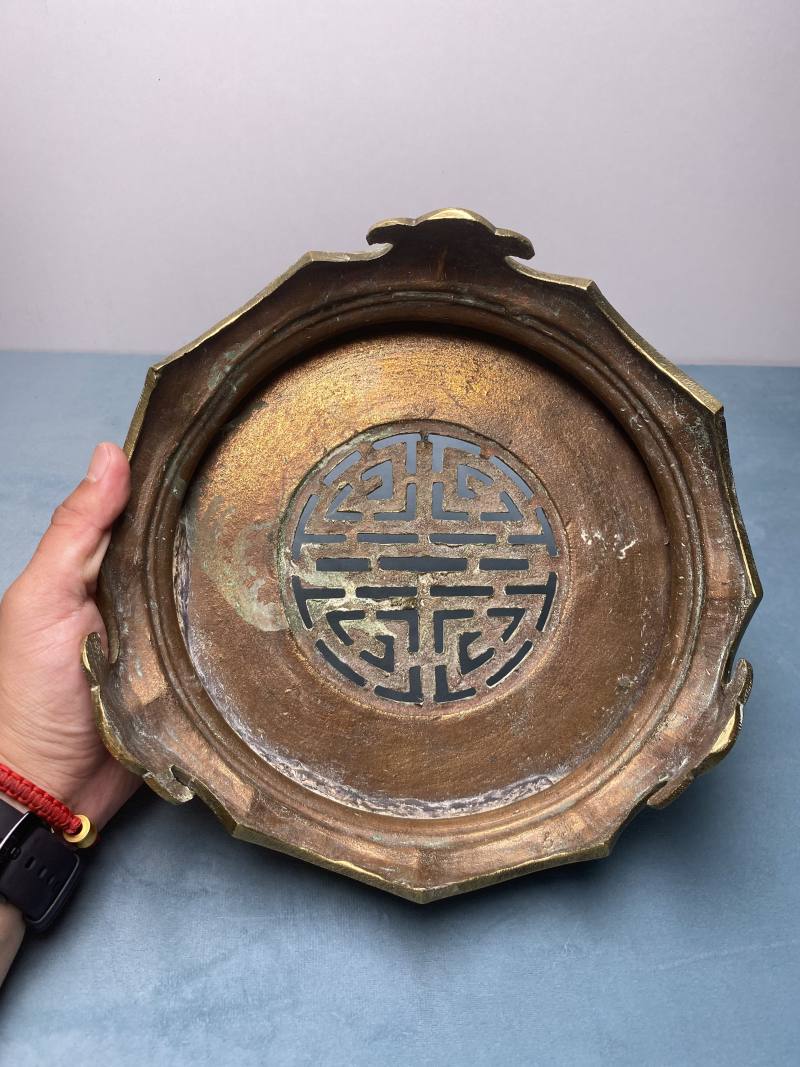 清 铜狮子绣球钮如意朝冠耳大薰炉 - 图25