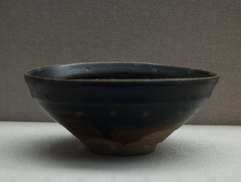 南宋（1127-1279） 吉州窑黑底花釉月影梅纹盏 - 图3
