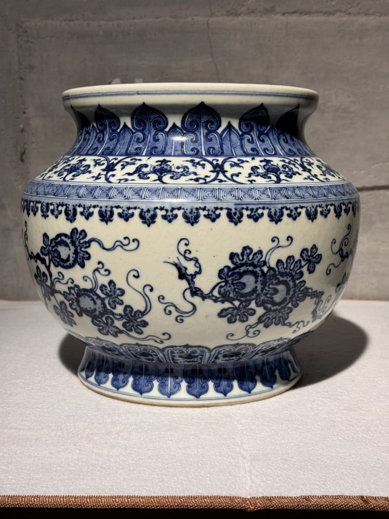 清雍正 青花瓜瓞连绵尊 - 图6