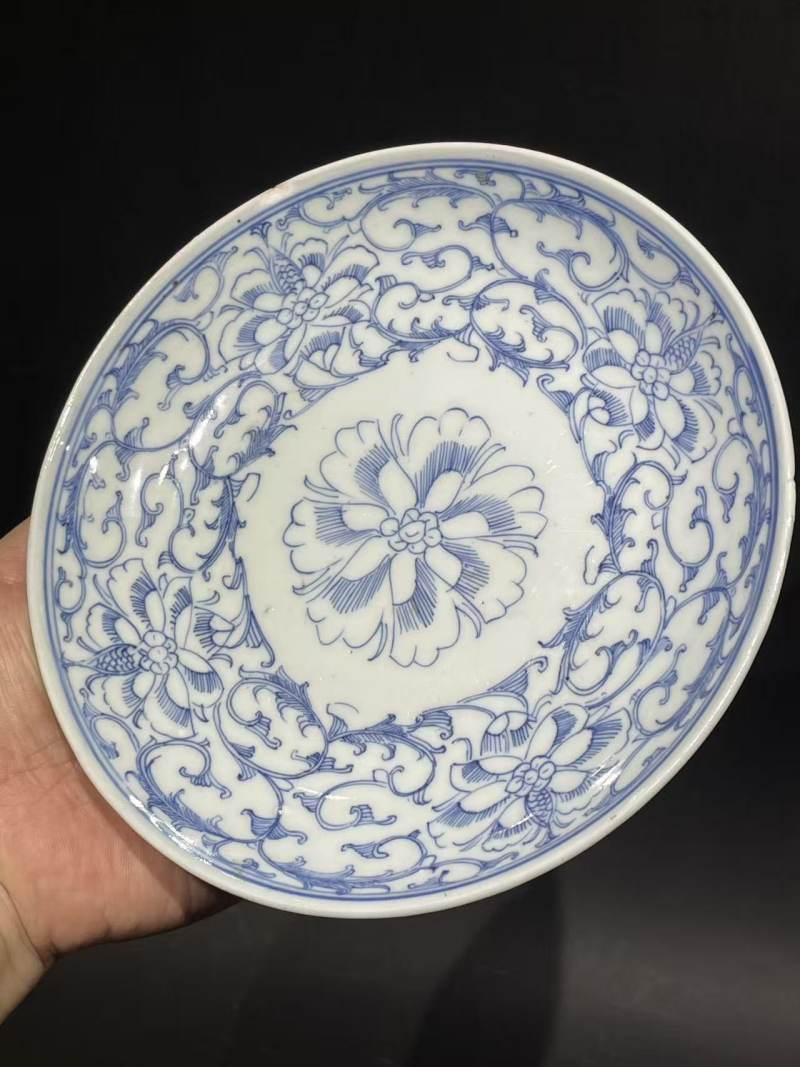 清青花缠枝纹盘 - 图3