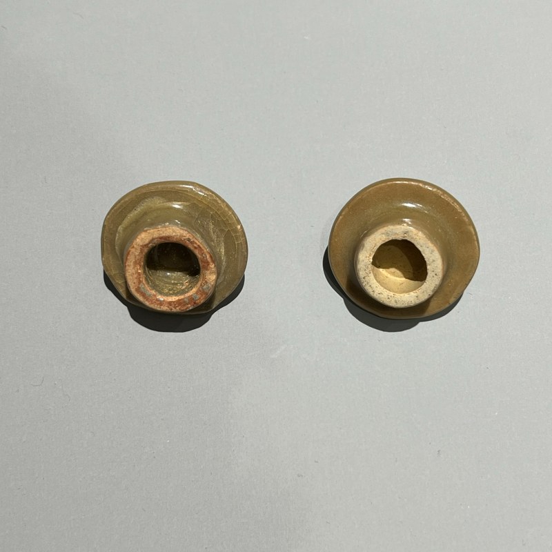 明代 龙泉窑青黄釉双系盖罐一对 - 图7