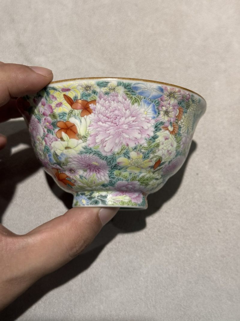 清乾隆 洋彩百花不落地盖碗（配座） - 图6
