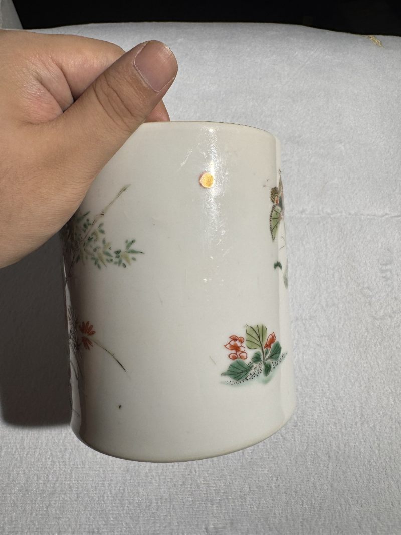 清康熙 五彩花蝶虫草图笔筒 - 图4