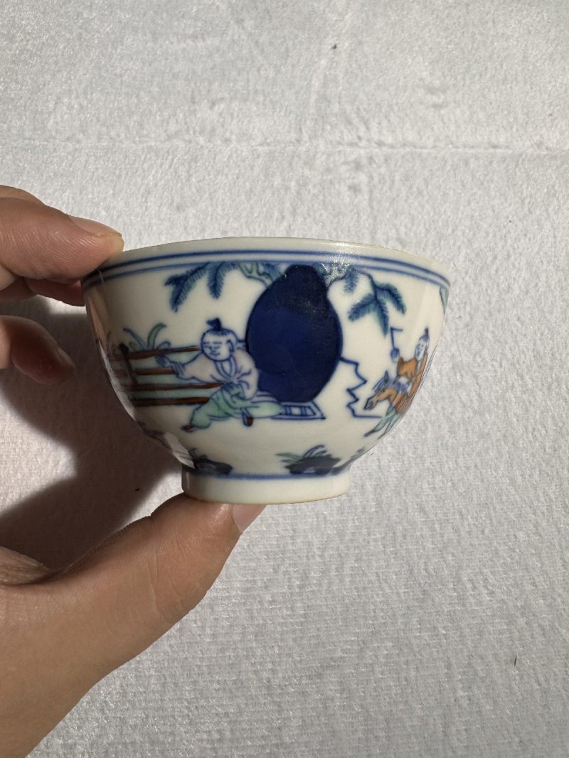 清康熙 斗彩婴戏图茶圆 - 图2