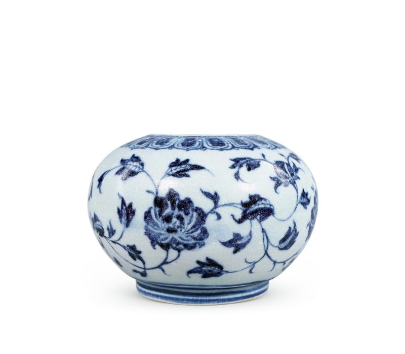 明宣德 青花缠枝花卉纹罐 - 图1