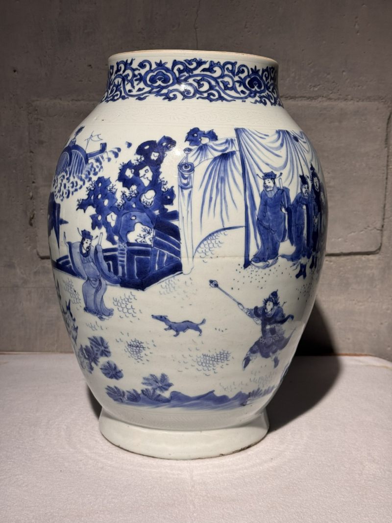 明崇祯 青花西域神鬣袭赵盾故事图大莲子罐 - 图4