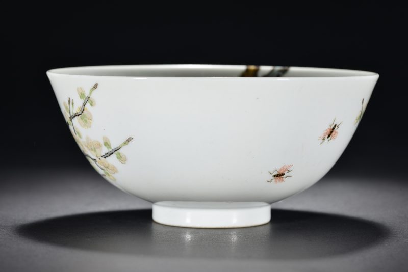 清 粉彩过枝花卉纹碗 - 图3
