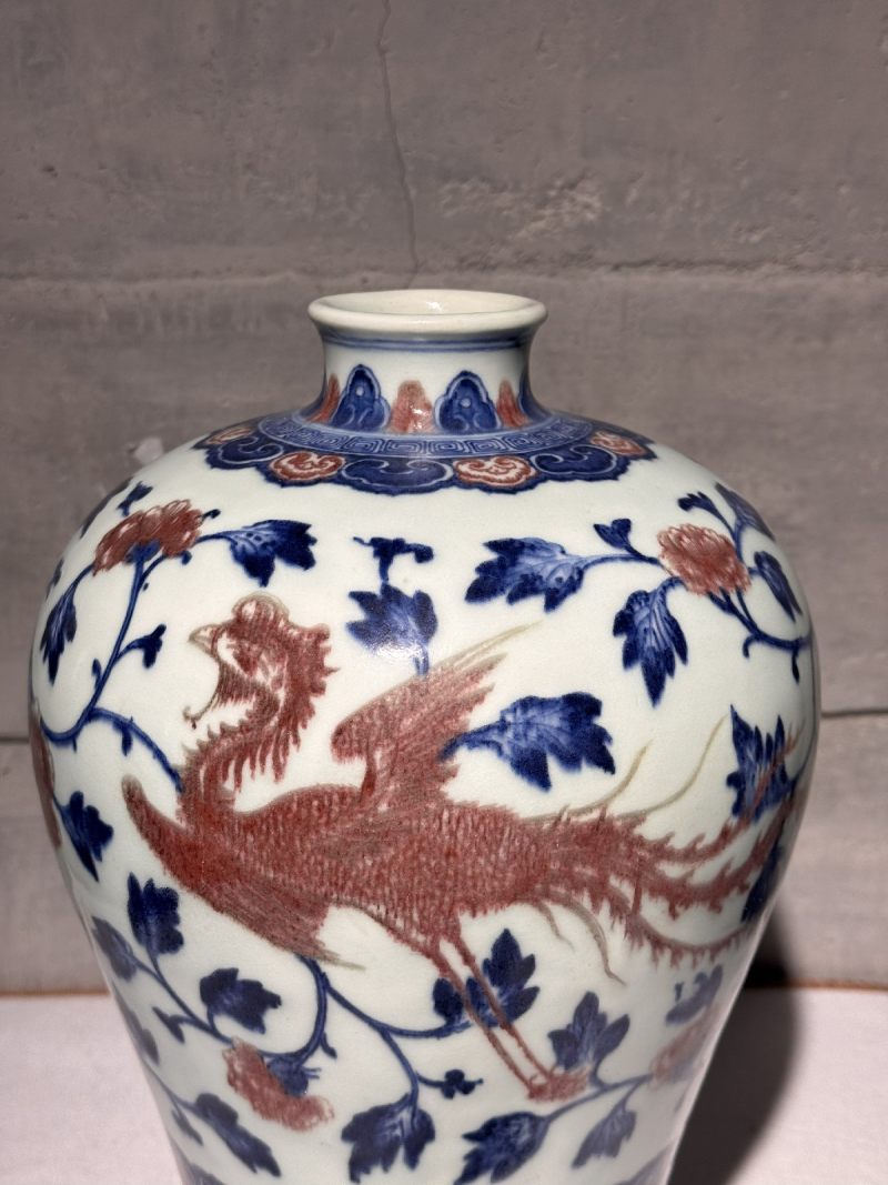 清雍正 青花釉里红凤穿牡丹纹梅瓶 - 图9