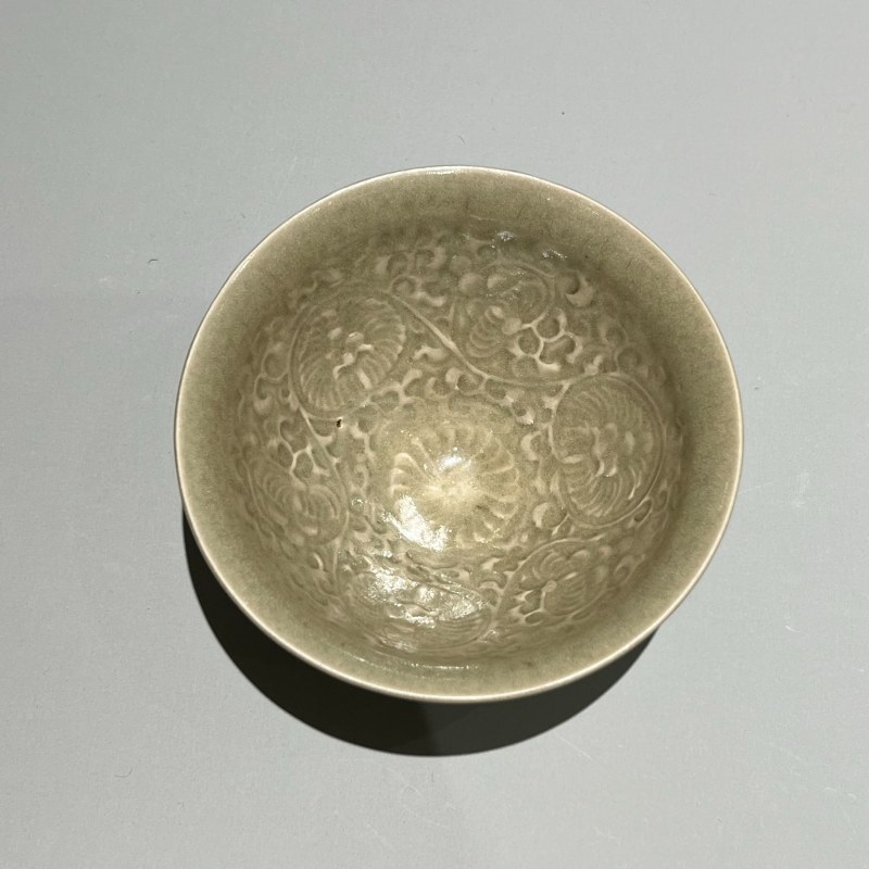 明代 青釉菊纹盏 - 图4