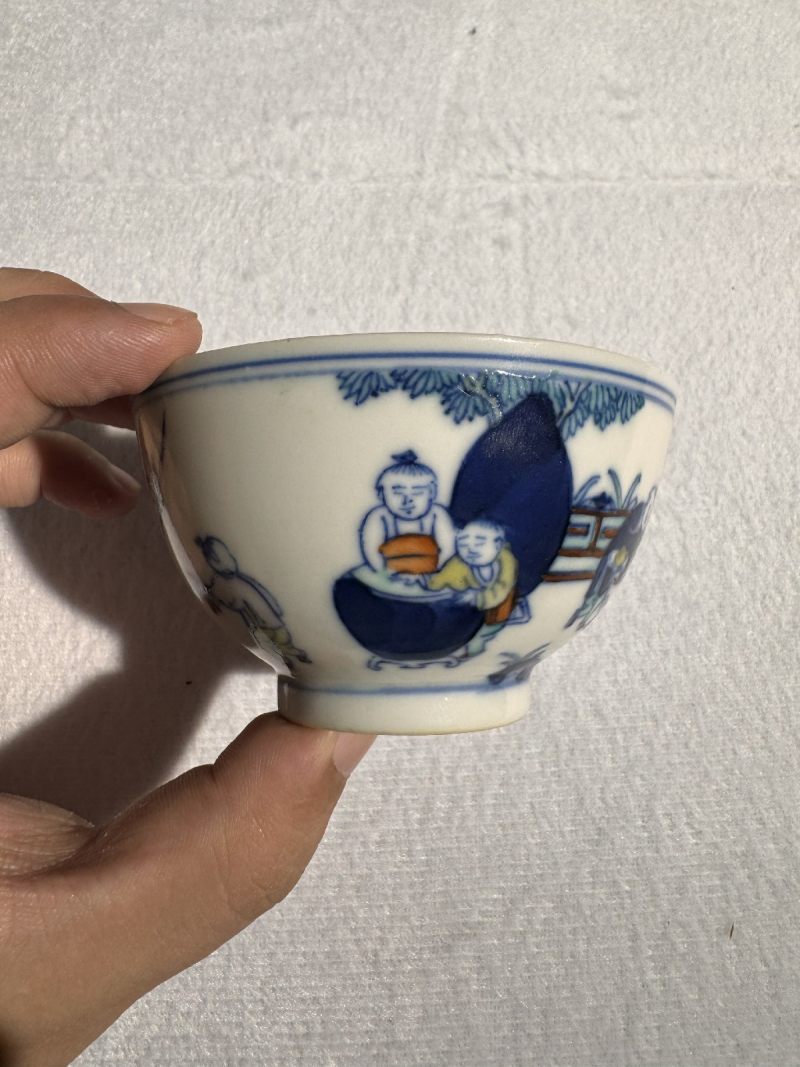 清康熙 斗彩婴戏图茶圆 - 图4
