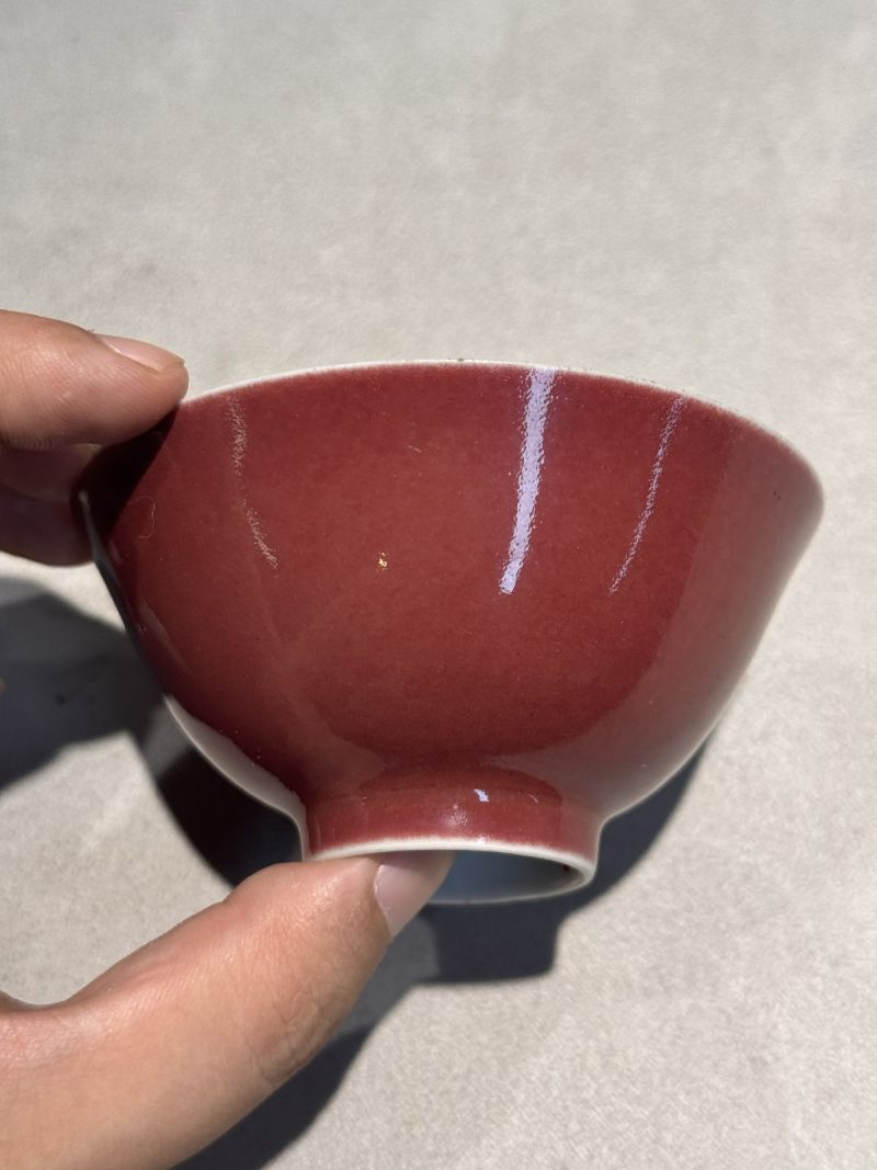 清乾隆 宝石红釉压手杯 - 图3