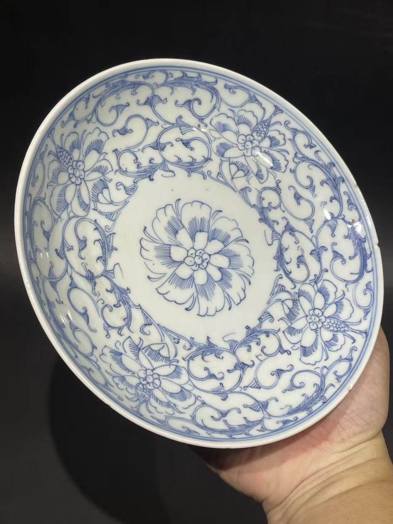 清青花缠枝纹盘 - 图2