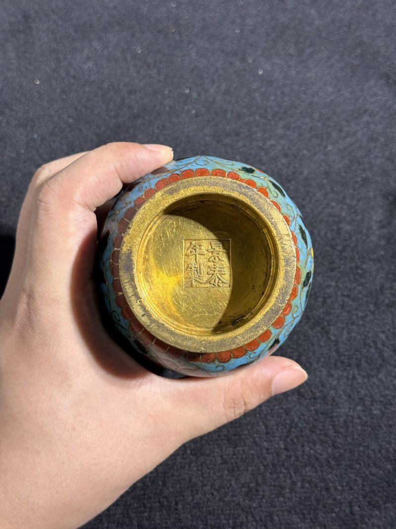 明 铜胎掐丝珐琅缠枝花纹天鸡耳尊 - 图8