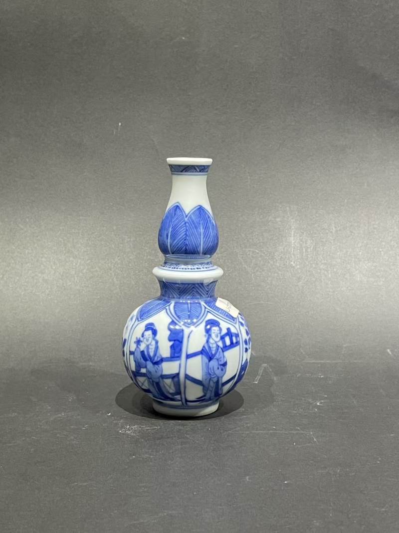青花人物葫芦瓶 - 图1